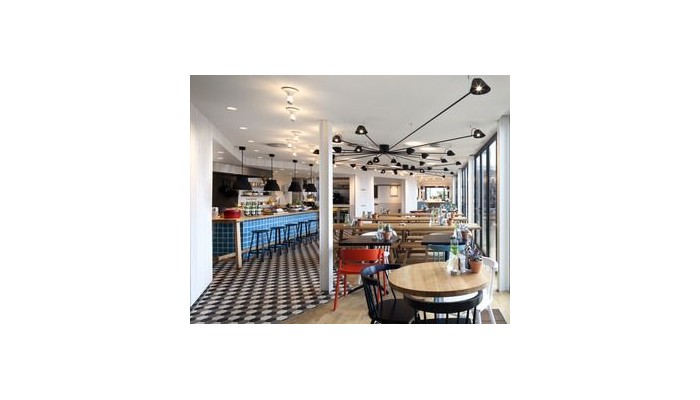 Hotel Zoku Amsterdam poza 9