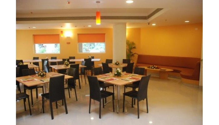 Hotel Glm Meridian poza 0