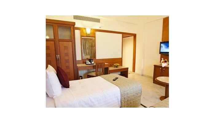 Hotel Jaya Pushpam poza 5