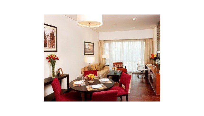 Hotel Somerset Greenways poza 4