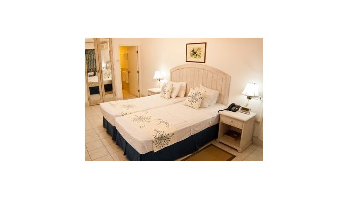 Hotel Pirates Inn poza 0