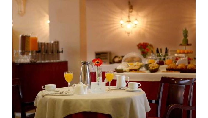 Nouvel Hotel poza 9