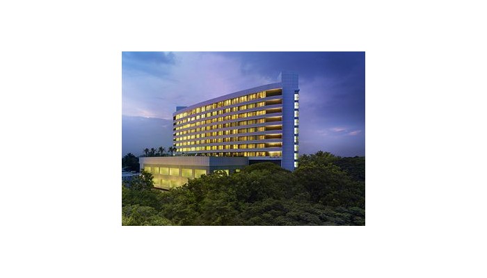 Hotel Vivanta By Taj Surya poza 10