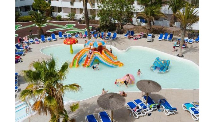 El Trebol Apartments poza 7