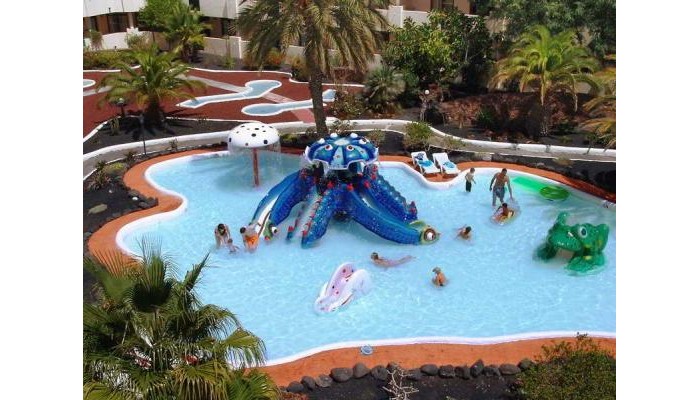 El Trebol Apartments poza 2