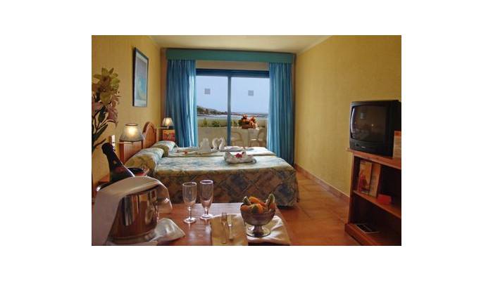 Hotel Barcelo Teguise Beach - Adults Only poza 2