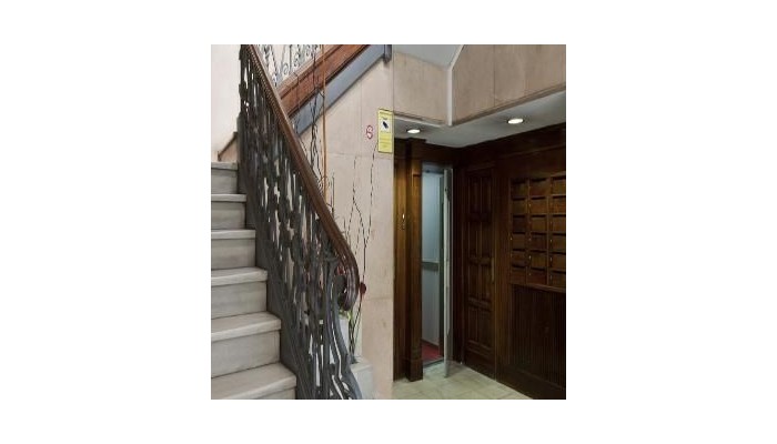 Amister Apartments poza 0