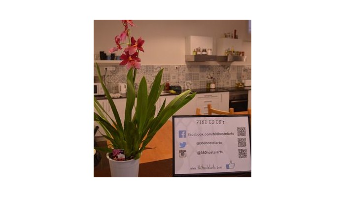 Hotel 360 Hostel Artsandculture poza 3