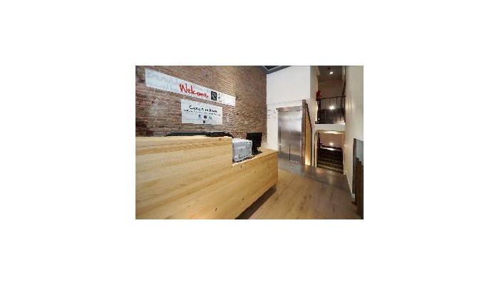 Hotel Black Swan Hostel poza 0