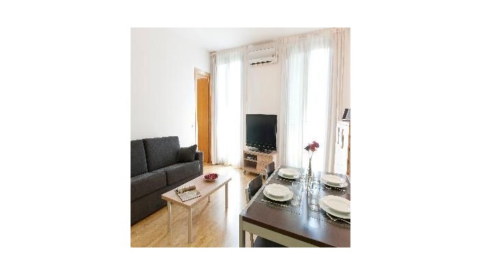 Mh Apartments S. Familia poza 3