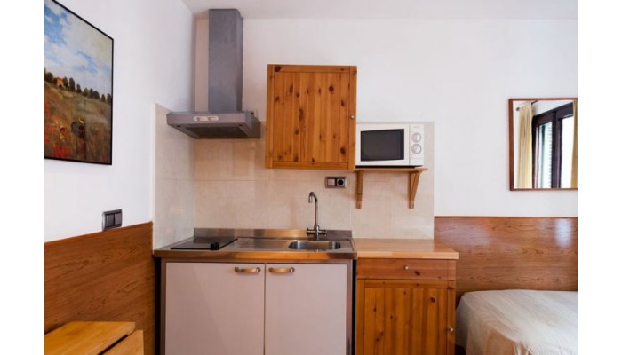 Studios Pelayo Guest House poza 3