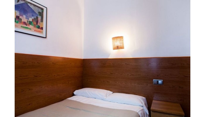 Studios Pelayo Guest House poza 5