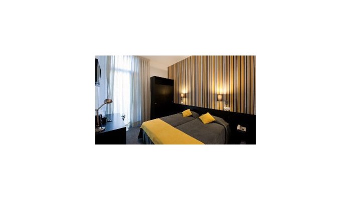 Urquinaona Hotel poza 1