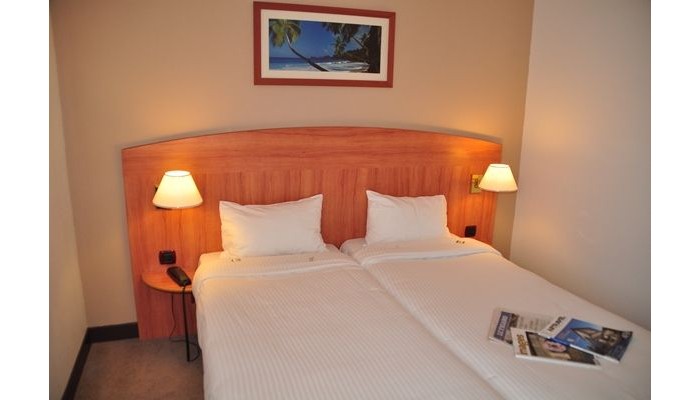 Hotel Kyriad Evreux - La Madeleine poza 10