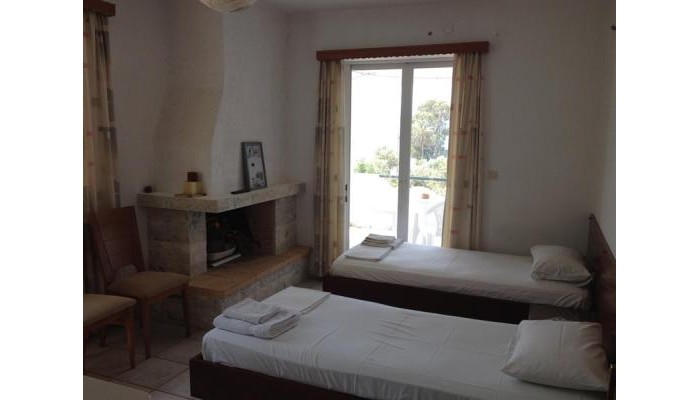 Gikas Apartments poza 3