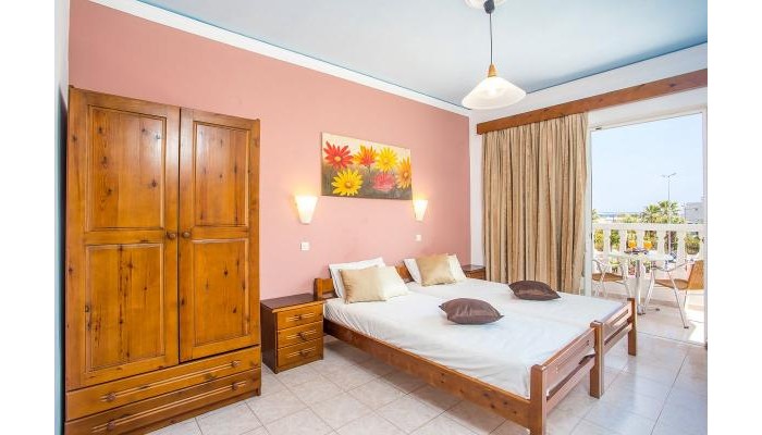 Iatridis Studios poza 1