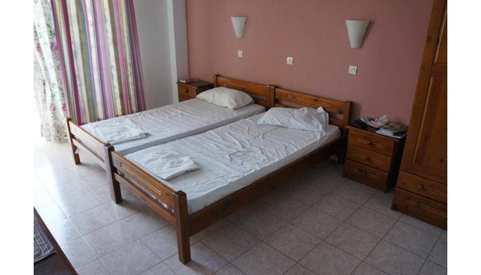 Iatridis Studios poza 5