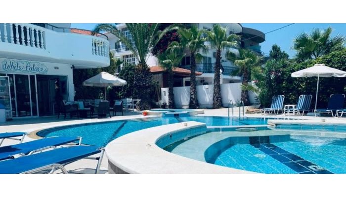 White Palace Studios poza 14