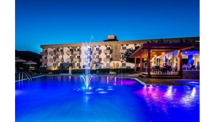 Zoes Hotel & Suites poza 0