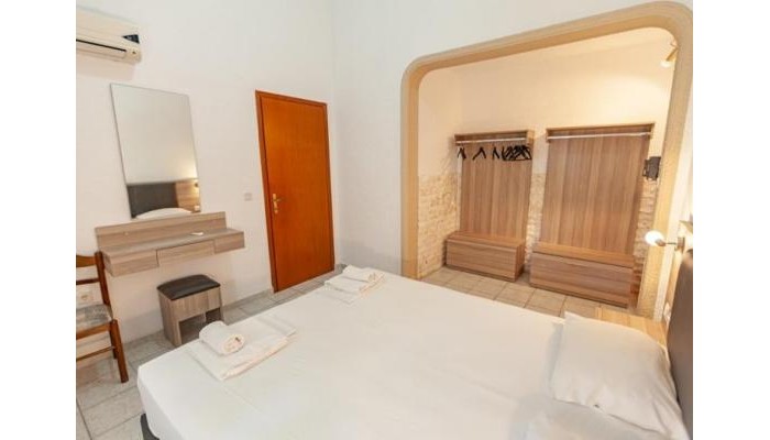 Tropical Hotel - Fourka poza 2