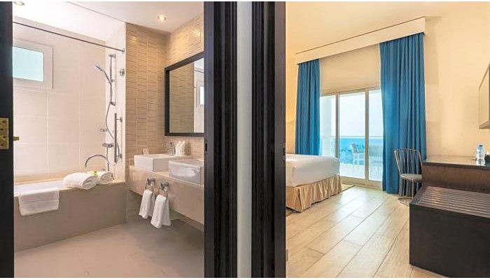 Radisson Blu Resort poza 24