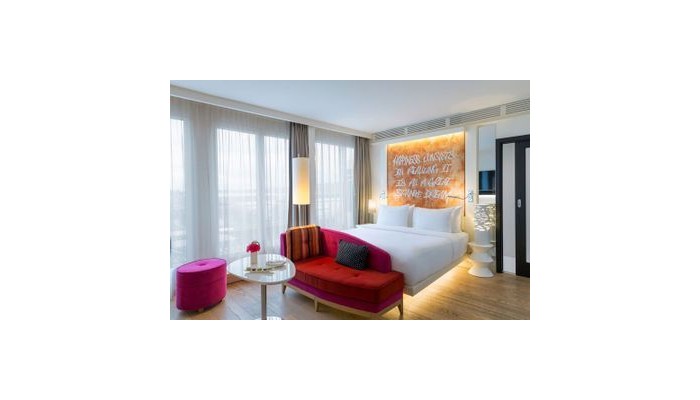 Hotel N'vy Manotel poza 9