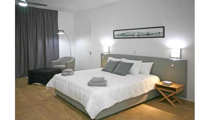 Corina Suites & Apartments poza 6