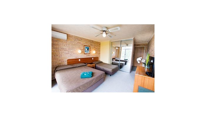 Bombora Resort poza 8