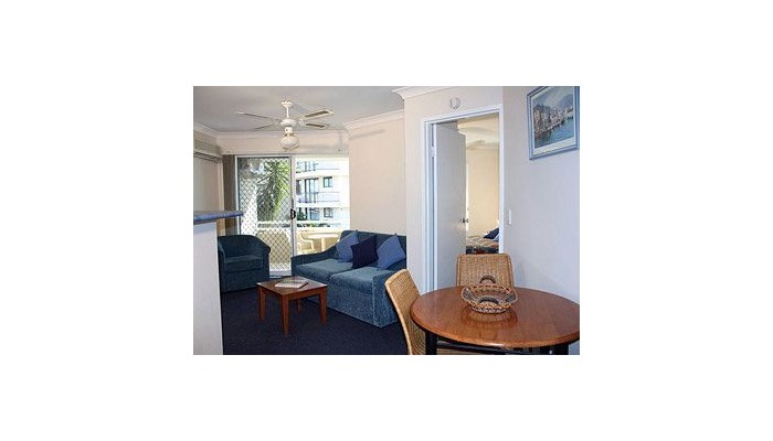 Budds Beach Apartments poza 4