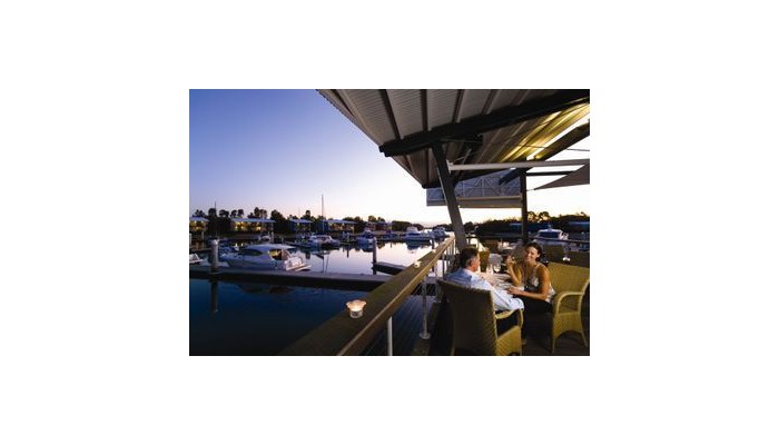 Couran Cove Island Resort poza 11