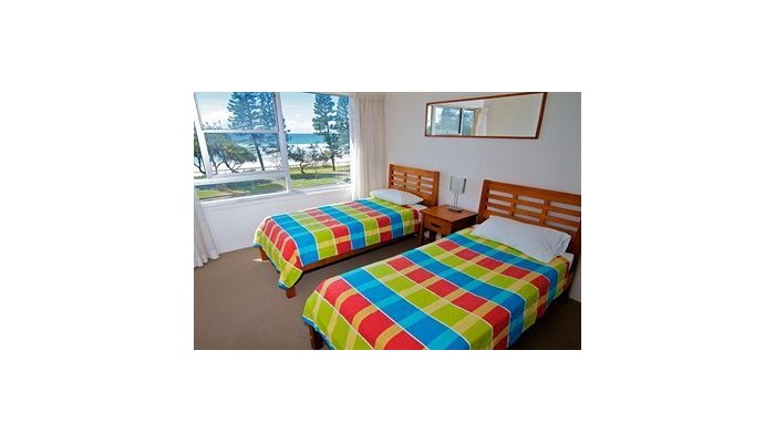 Pacific Plaza Apartments poza 8