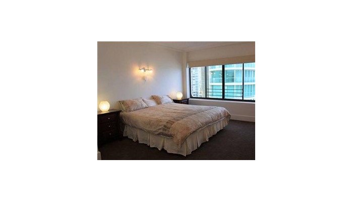 President Holiday Apartments poza 4