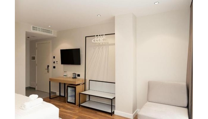 Bounty Hotel poza 2