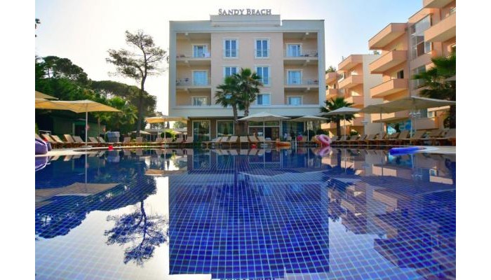 Sandy Beach Resort poza 0