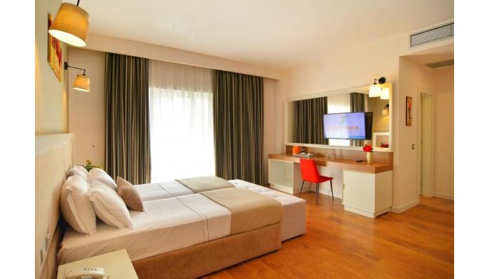 Sandy Beach Resort poza 7