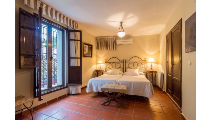 Hotel Domus Selecta Palacio De Santa Ines poza 9