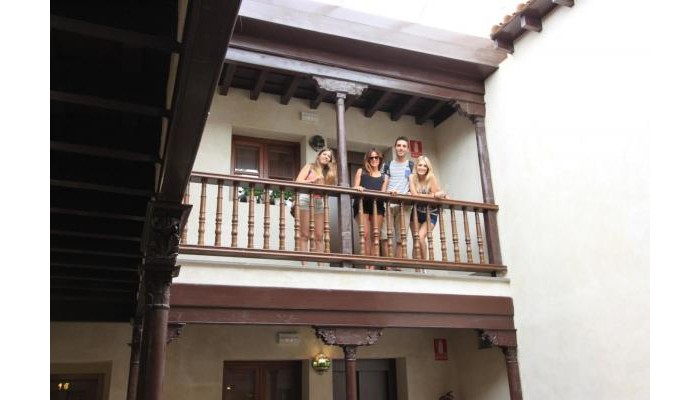 Hotel Hostel Casa Mercader De Sedas poza 3