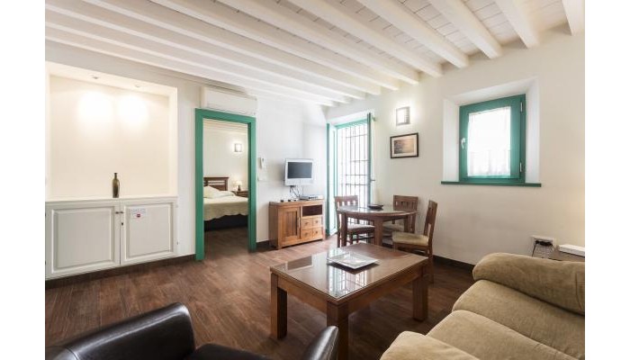 Hotel Laurel Suites poza 9