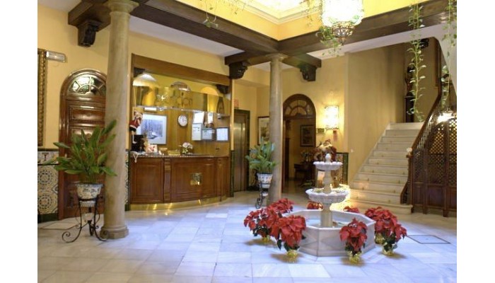 Hotel Reina Cristina poza 6