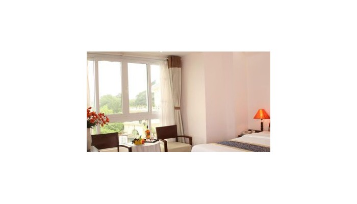 Lakeside Palace Hotel poza 5