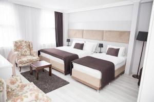 poza telefon Hotel Babu House