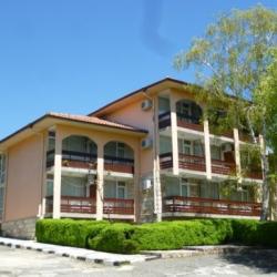 Imagine pentru Hotel Ahilea Cazare + Autocar - Balcic 2025