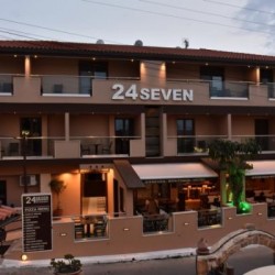 Imagine pentru 24 Seven Boutique Hotel Charter Avion - Chania Creta 2023