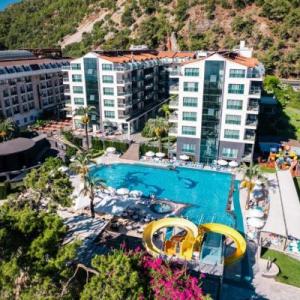 poza Hotel Grand Ring