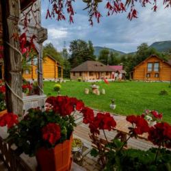 Imagine pentru Hotel Casutele Din Moisei Cazare - Munte Borsa la hoteluri de 3* stele 2025
