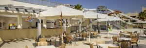 Imagine pentru Hotel Coral Sea Waterworld Charter Avion - Sharks Bay 2025