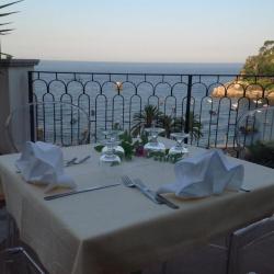 Imagine pentru Hotel Baia Azzurra Cazare - Litoral Taormina la hoteluri de 4* stele 2025