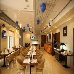 Reflections Hotel Charter Avion - Emiratele Arabe Unite 2026 Imagine pentru Reflections Hotel Charter Avion - Emiratele Arabe Unite 2026