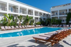 poza telefon Mojo Hotel Laganas Zante