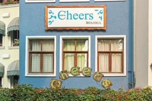 poza telefon Hotel Cheers Midtown Hostel